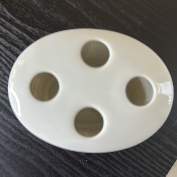 Pier 1 3-Piece Ceramic Bath Accessory Set - Picture 8 of 16